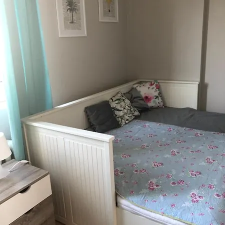 Mieszkanie Swietojanska Apartman